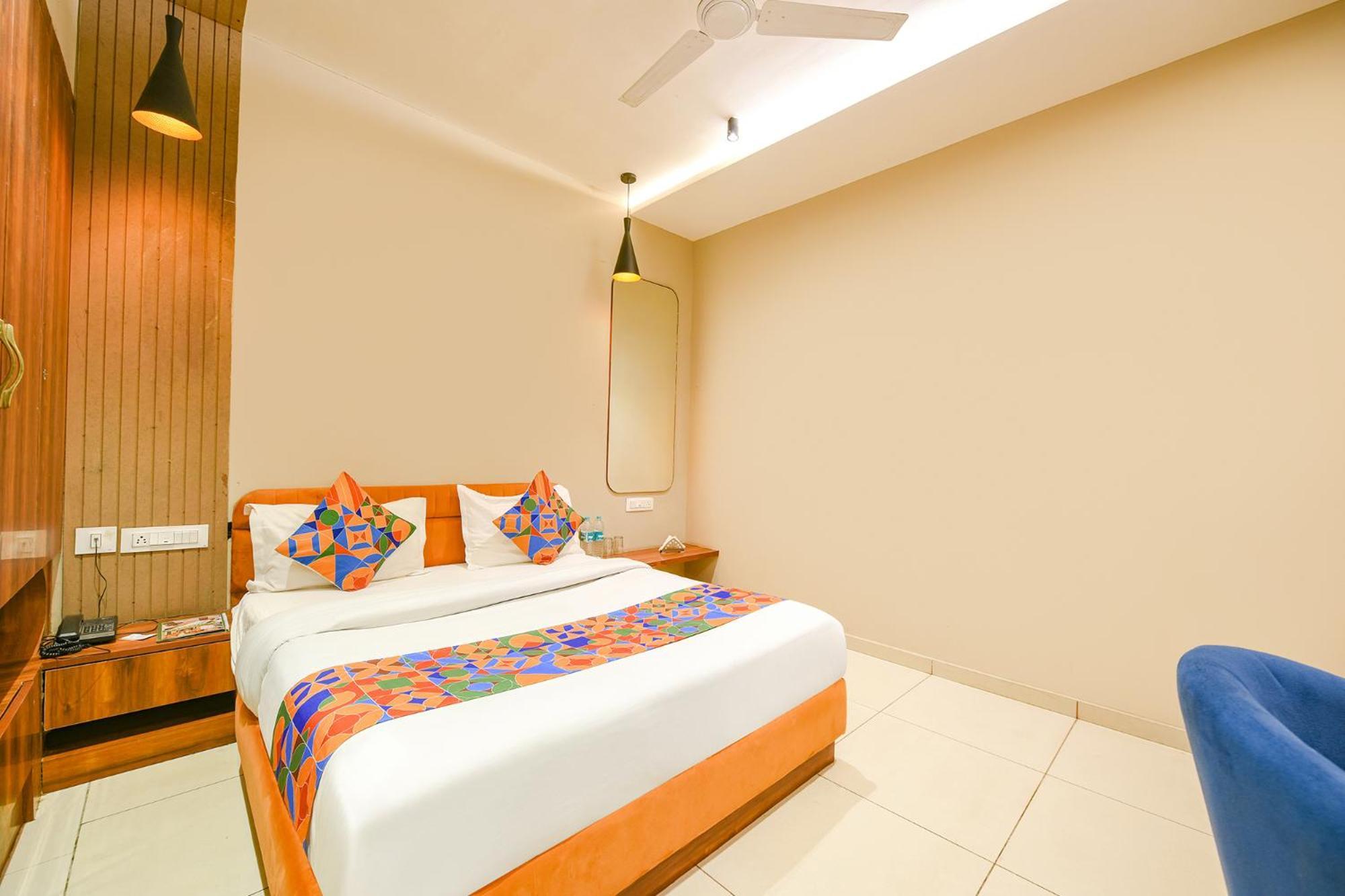 Fabhotel Dc Premium Zirakpur Zewnętrze zdjęcie