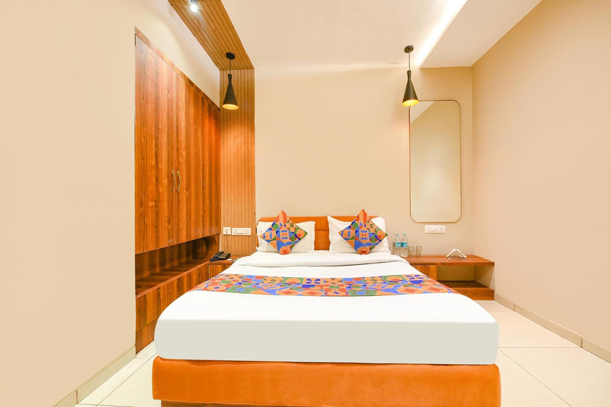 Fabhotel Dc Premium Zirakpur Zewnętrze zdjęcie