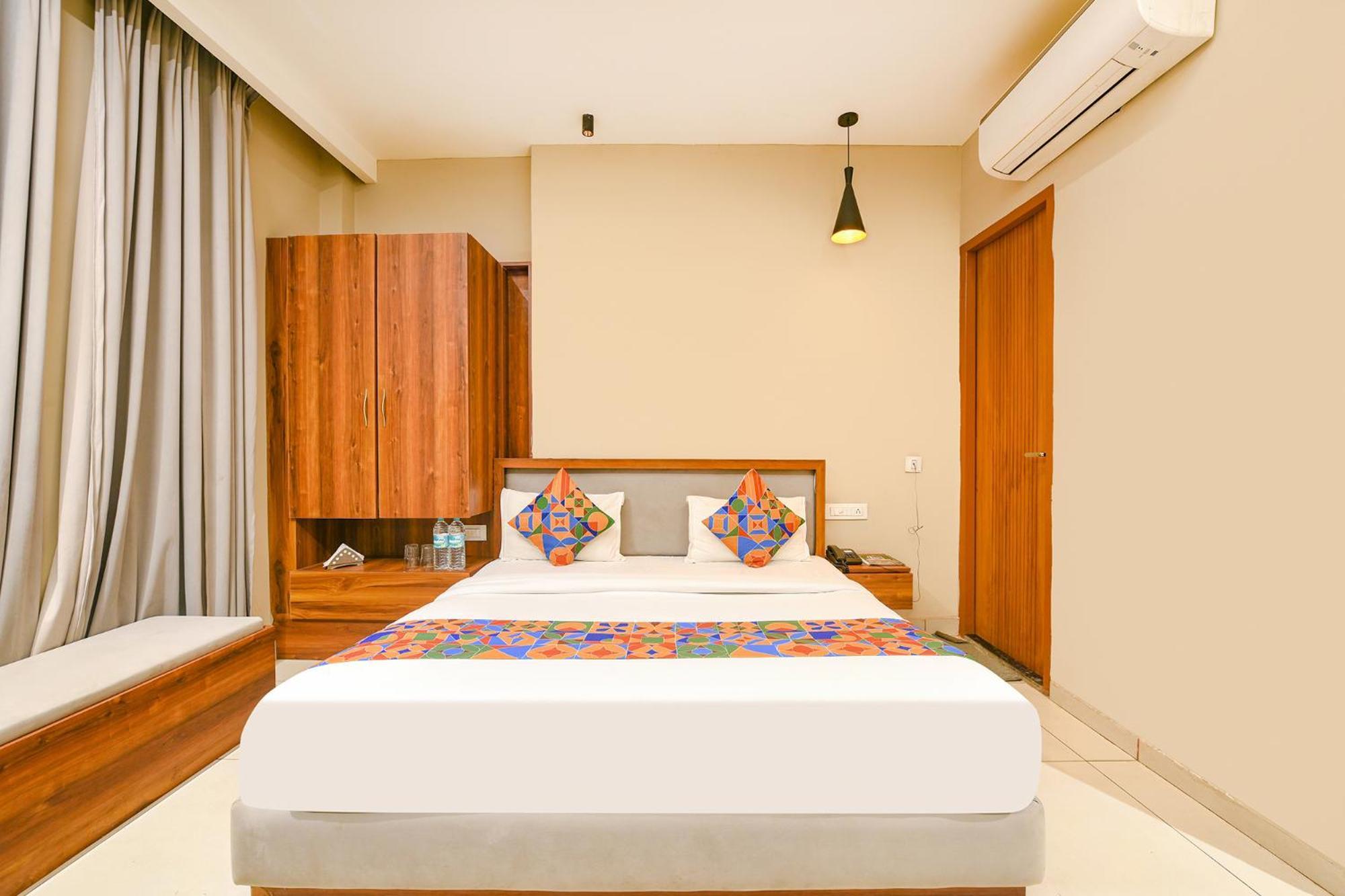 Fabhotel Dc Premium Zirakpur Zewnętrze zdjęcie