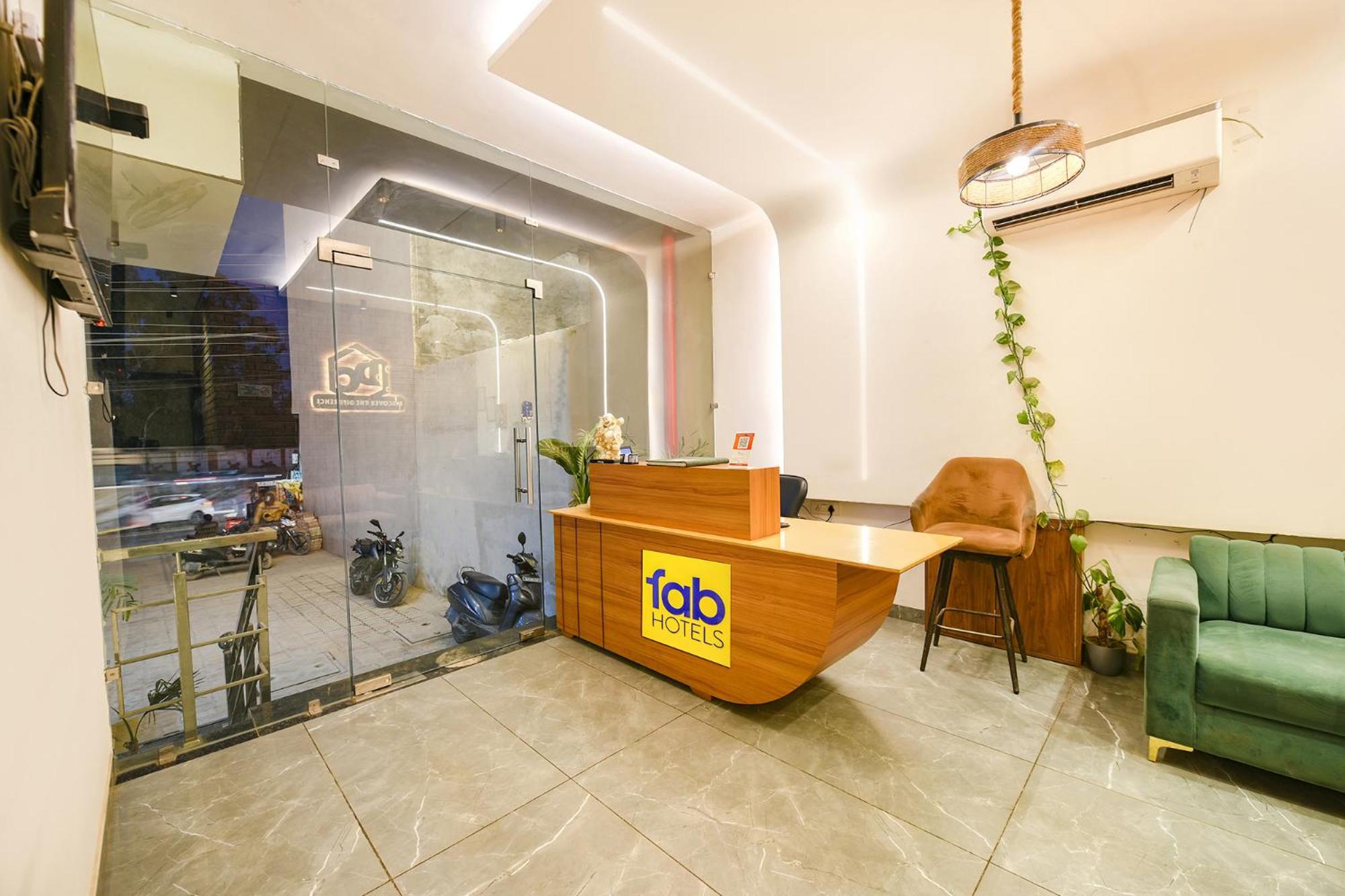 Fabhotel Dc Premium Zirakpur Zewnętrze zdjęcie